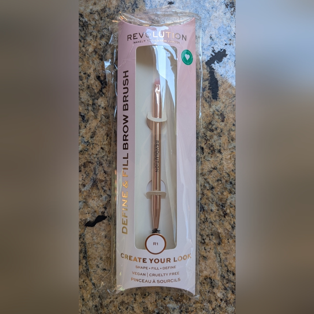 REVOLUTION Define & Fill Brow Brush NIP - Picture 2 of 3